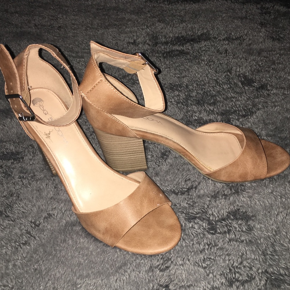 Tan Heels
